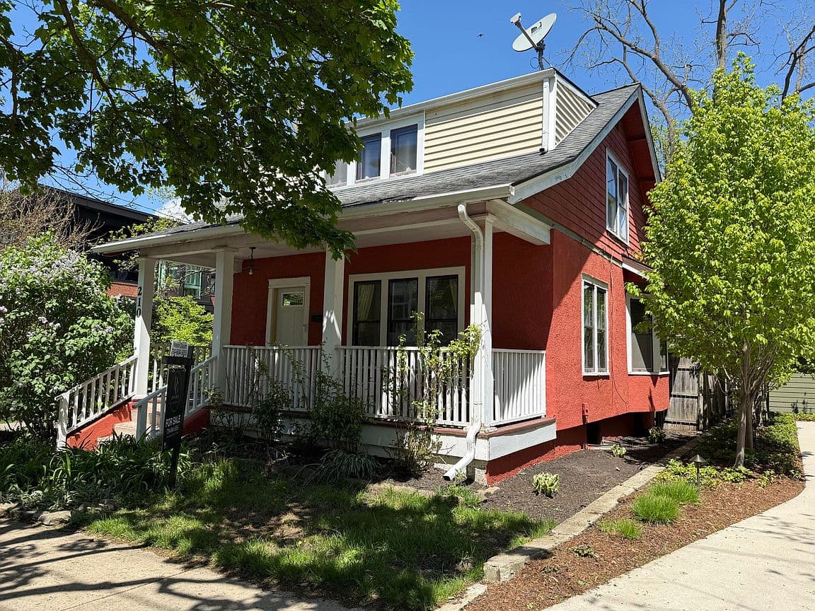 Primary listing photo