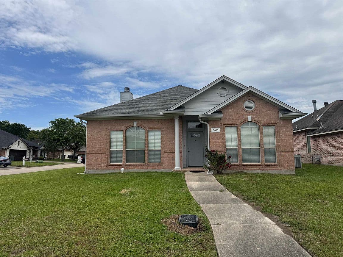 Primary listing photo