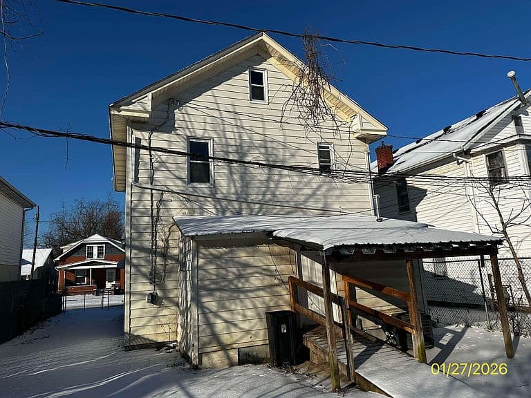 Listing photo 5