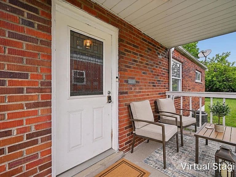 Listing photo 4