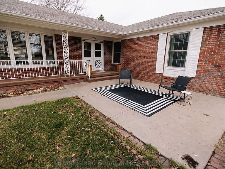 Listing photo 4