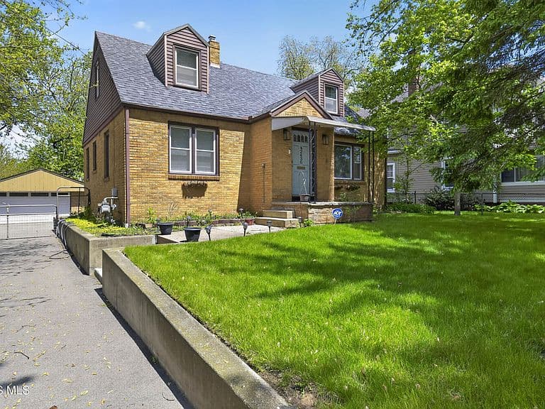 Listing photo 4