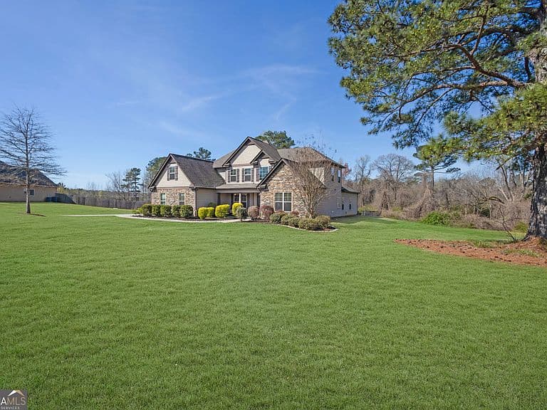 Listing photo 4