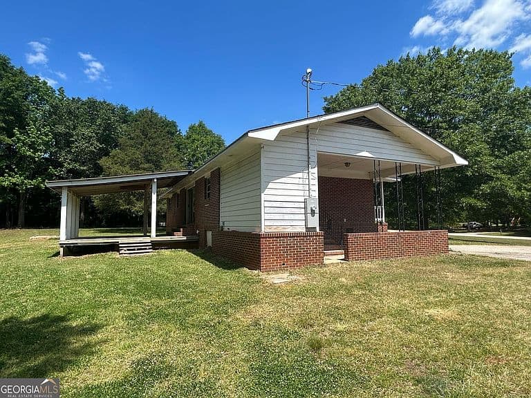 Listing photo 4