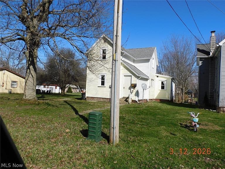 Listing photo 5