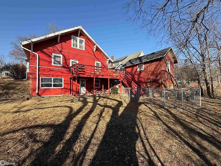 Listing photo 4