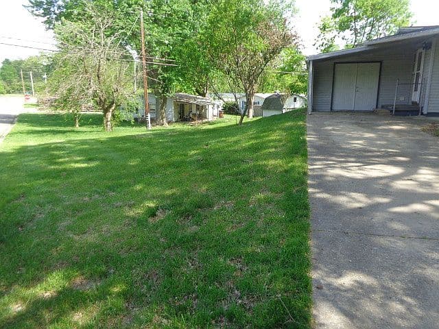 Listing photo 5