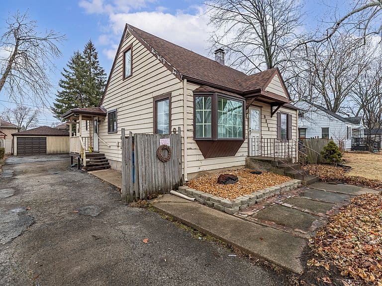 Listing photo 4