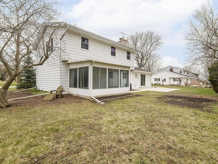 Listing photo 5