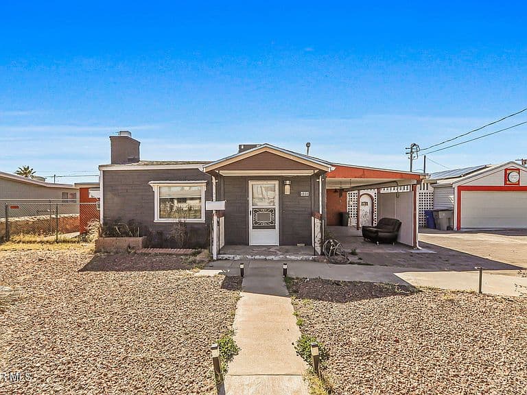 Listing photo 4