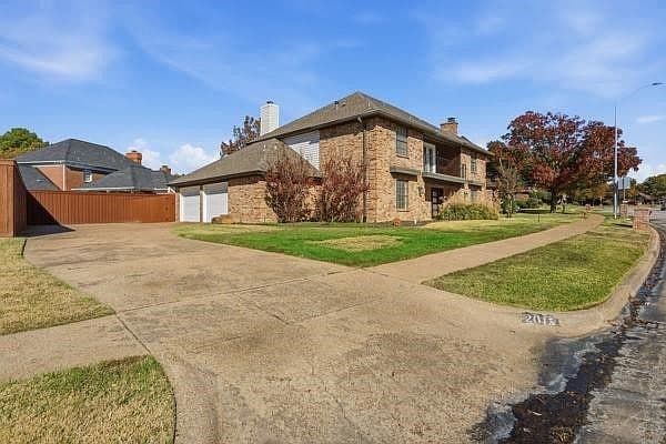 Listing photo 2