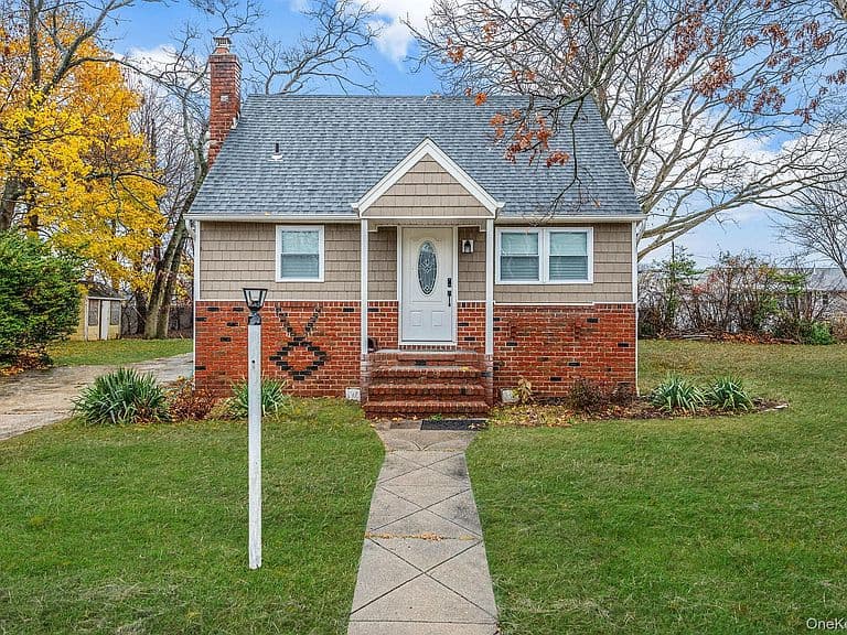 Listing photo 3