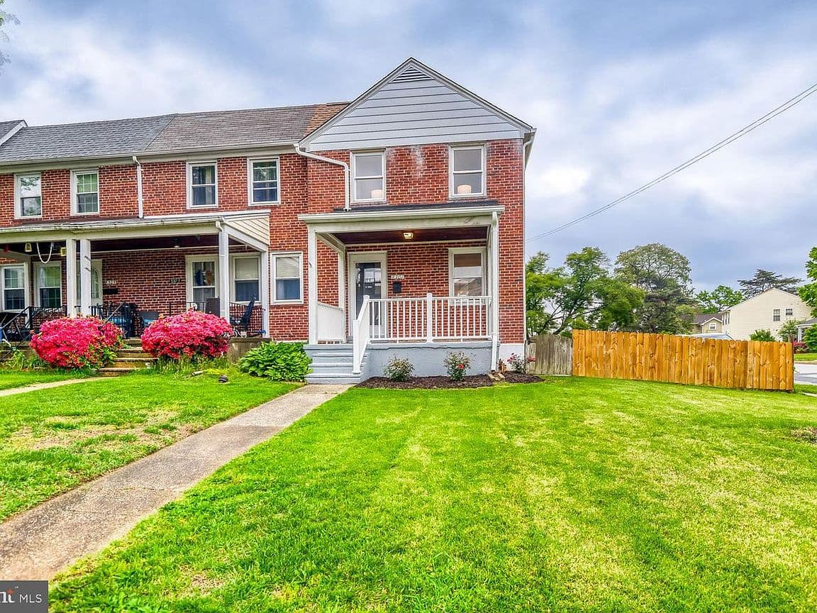 Primary listing photo