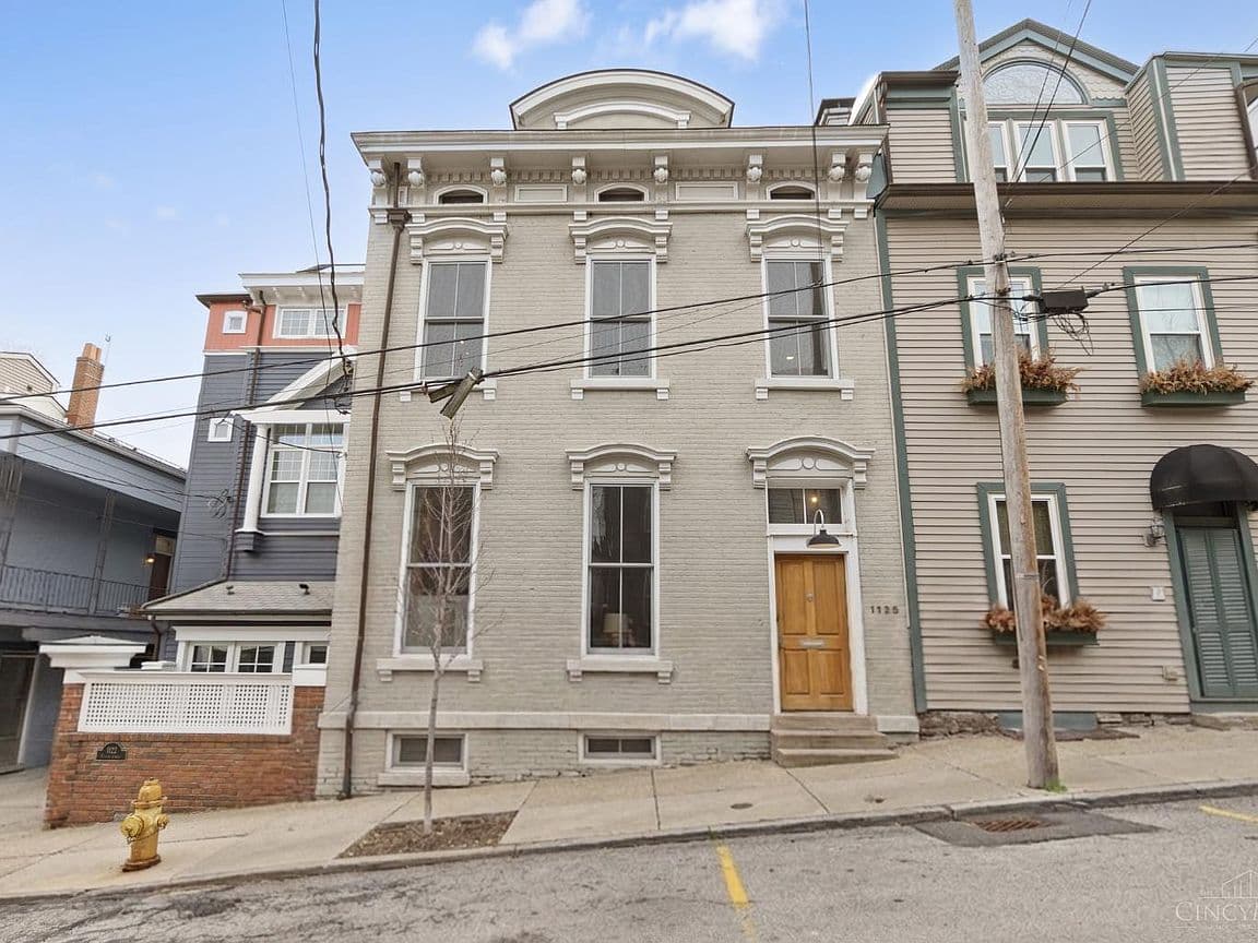 Primary listing photo