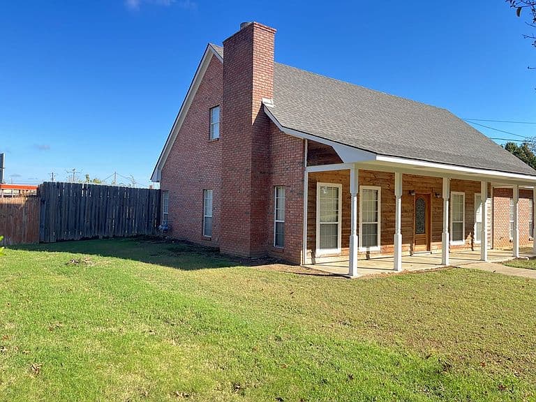 Listing photo 4