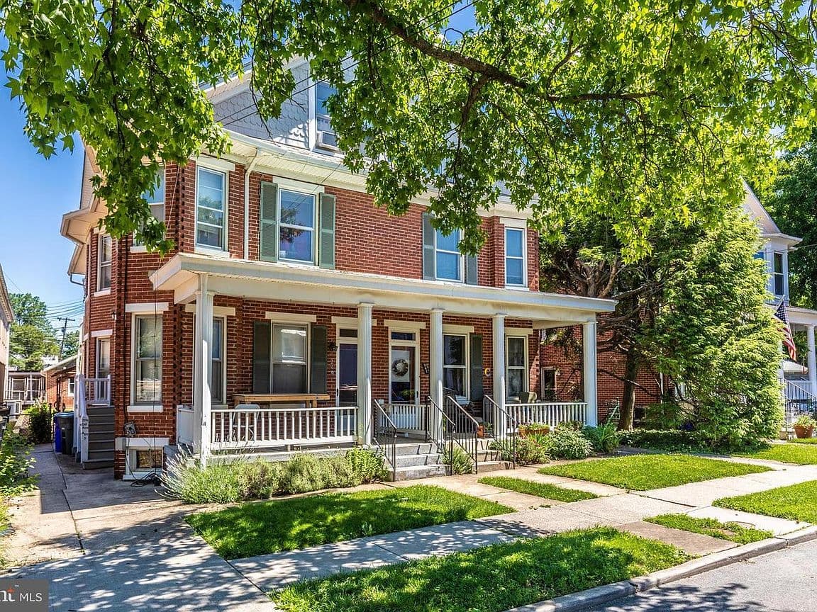 Primary listing photo