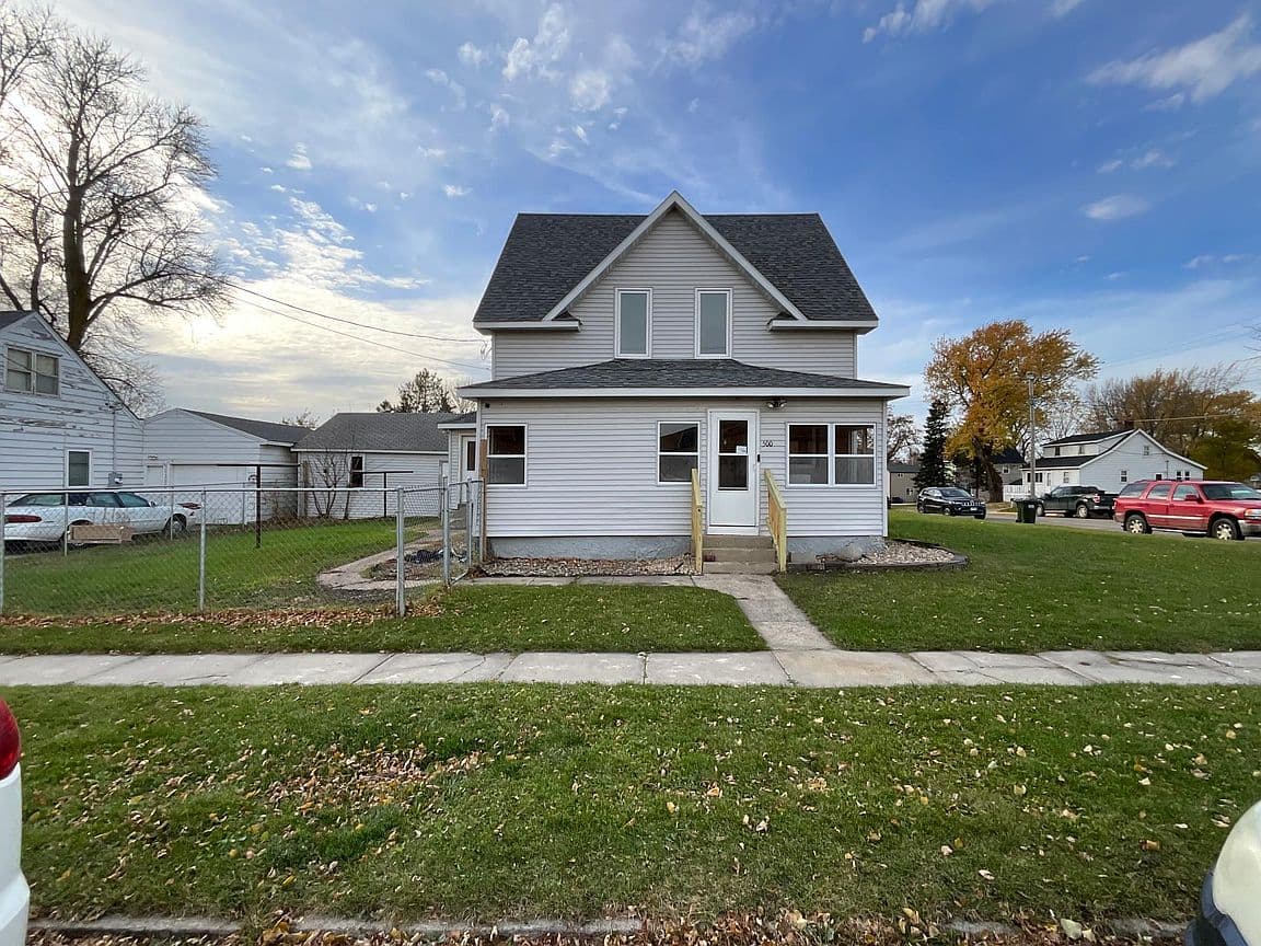 Primary listing photo