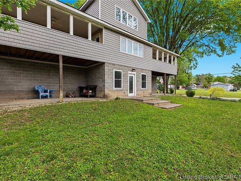 Listing photo 5
