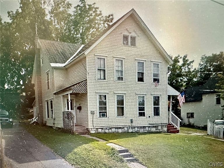 Listing photo