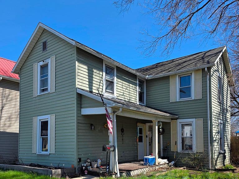 Listing photo 5