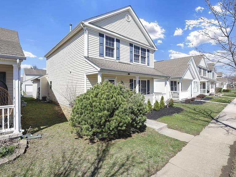 Listing photo 3