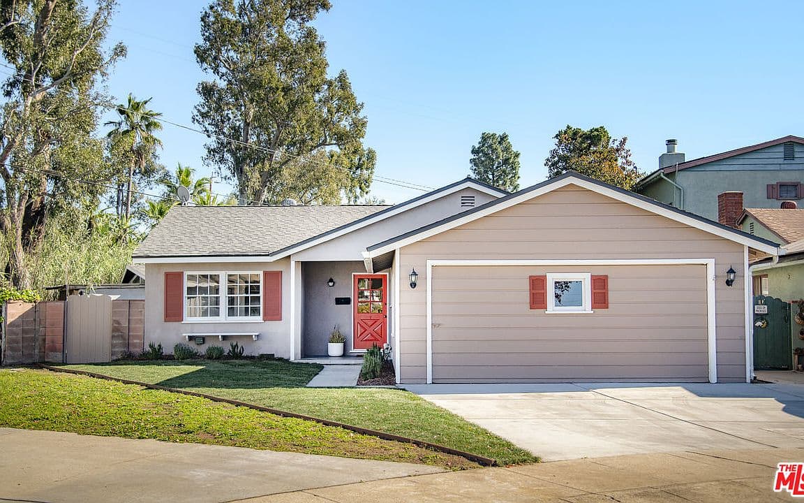 Primary listing photo