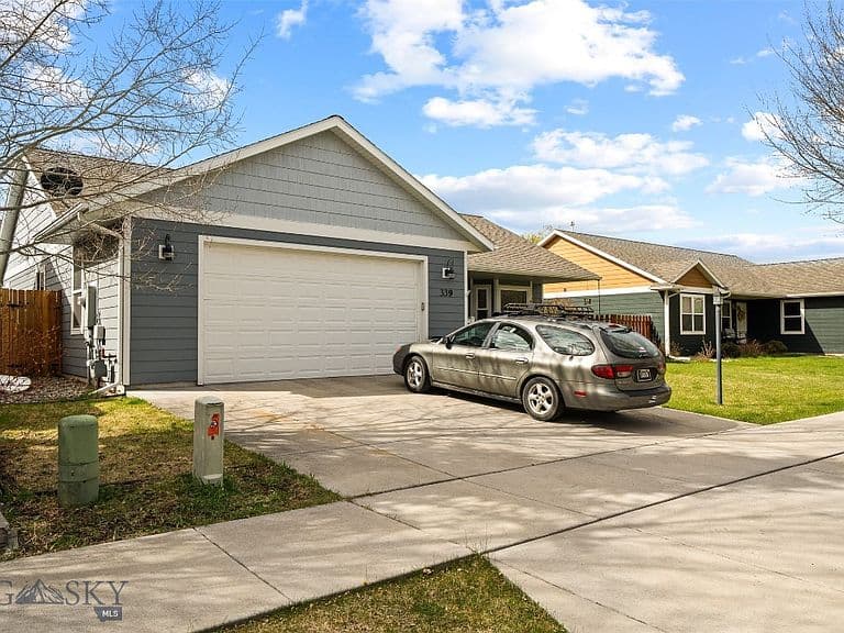 Listing photo 4