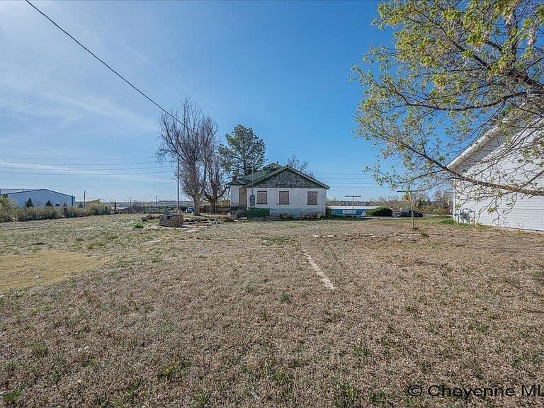 Listing photo 4