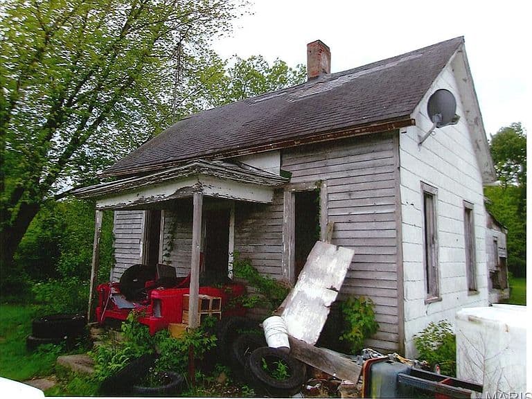 Listing photo 2