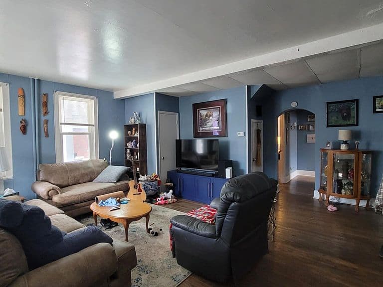 Listing photo 5