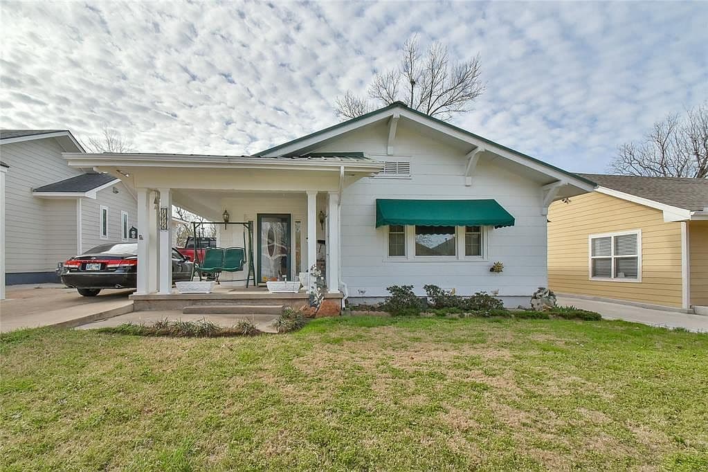 Primary listing photo