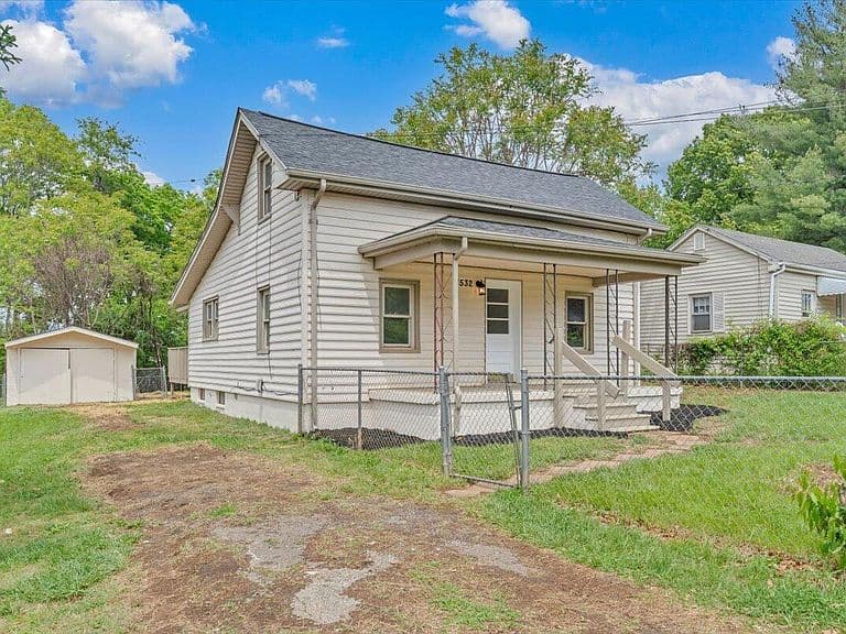 Listing photo 4