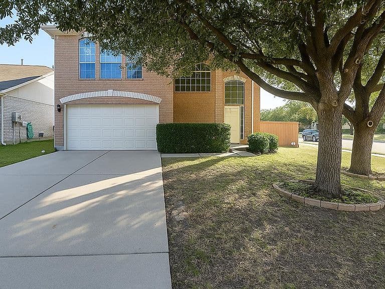 Listing photo 2