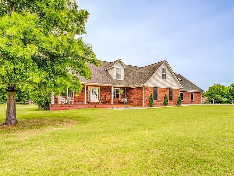 Listing photo 4