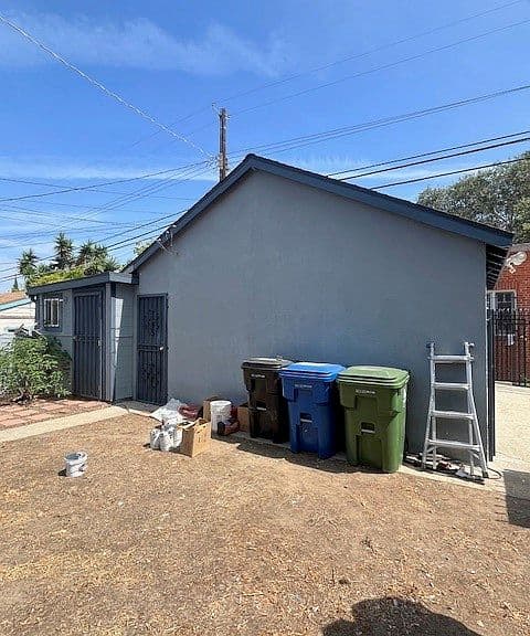Listing photo 5