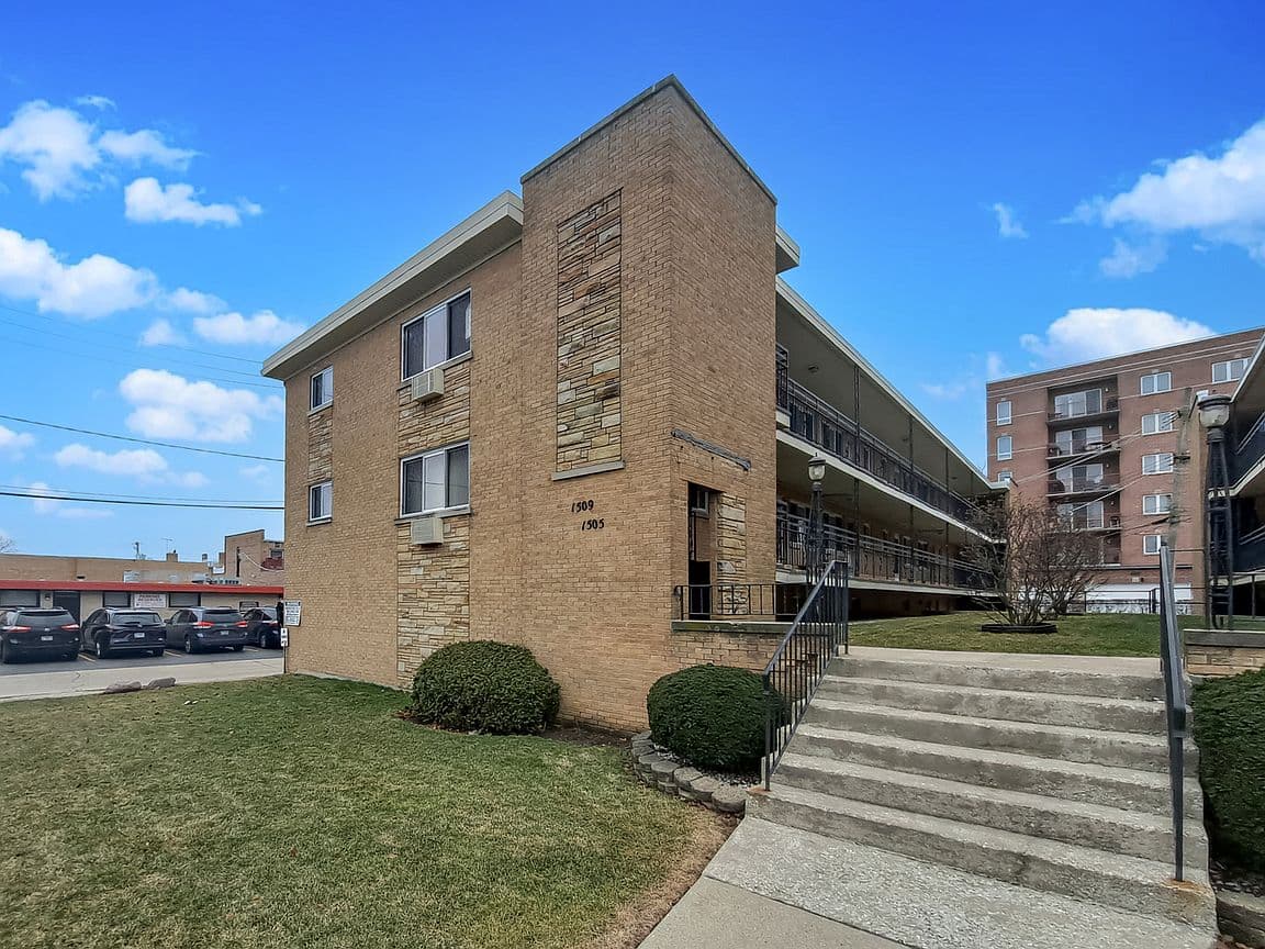 Primary listing photo