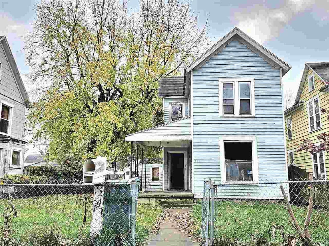 Primary listing photo