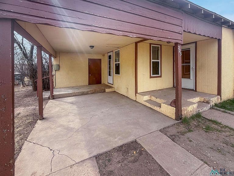Listing photo 3
