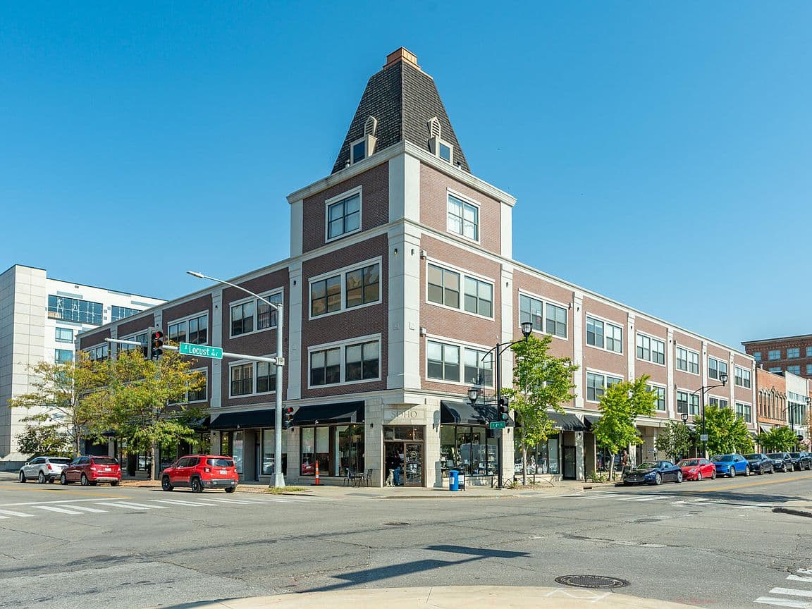 Primary listing photo