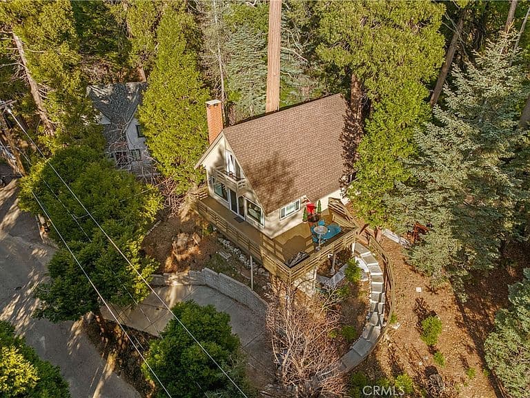 Listing photo 5