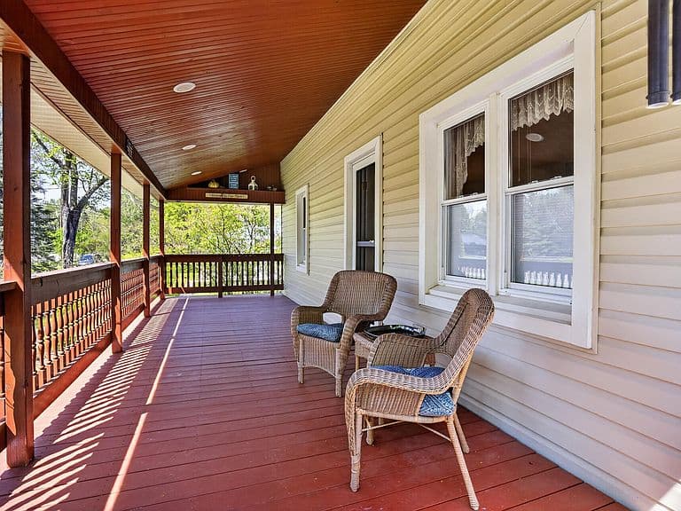 Listing photo 4