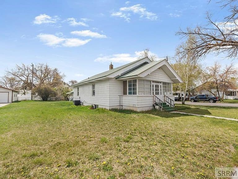 Listing photo 5