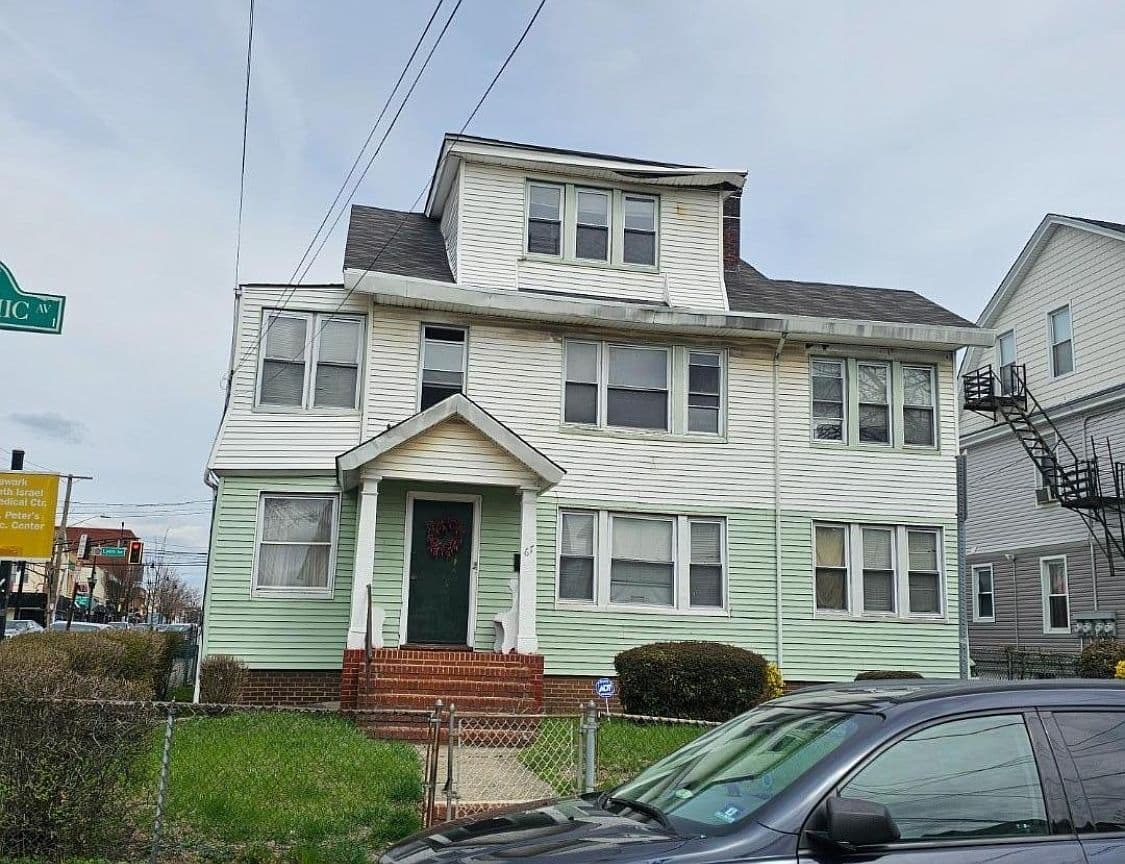 Primary listing photo