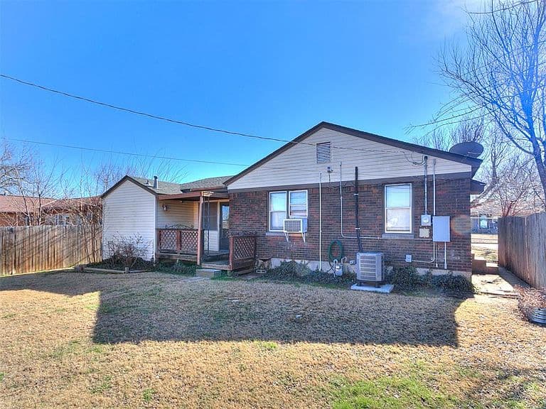 Listing photo 5