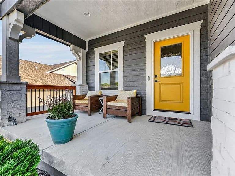 Listing photo 4