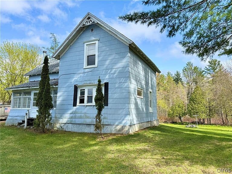 Listing photo 4