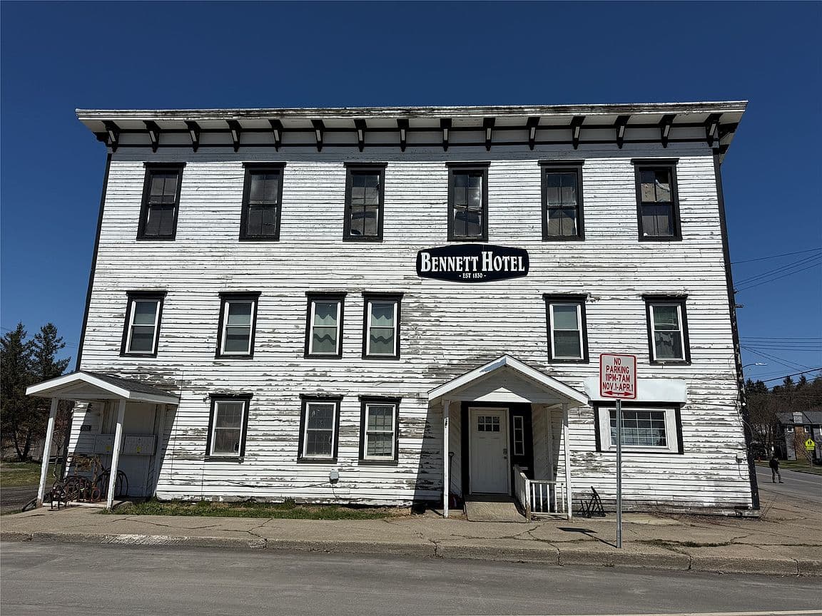 Primary listing photo