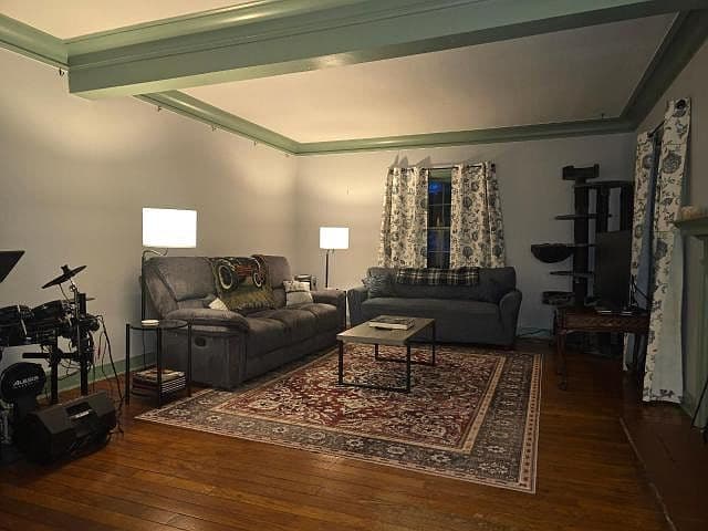 Listing photo 3