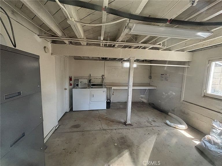 Listing photo 5