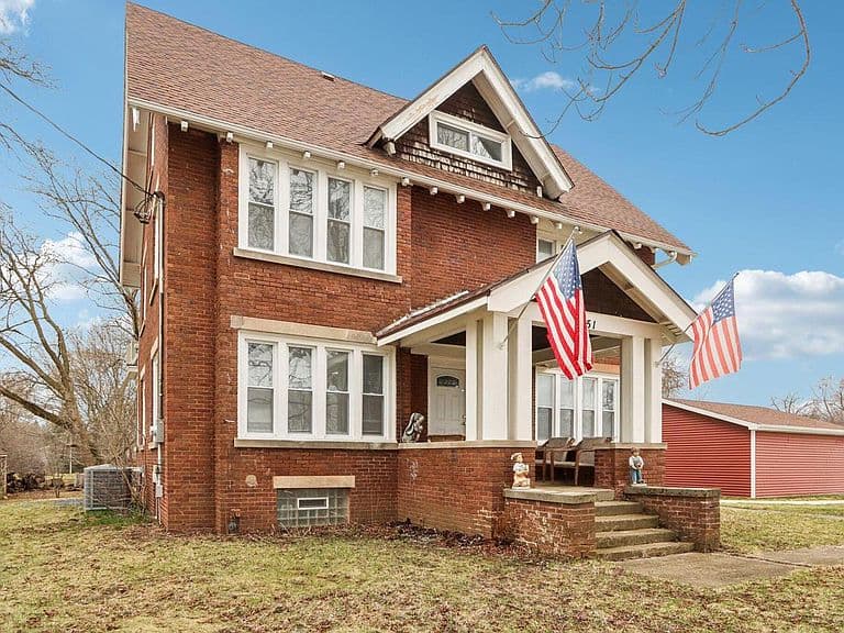 Listing photo 4